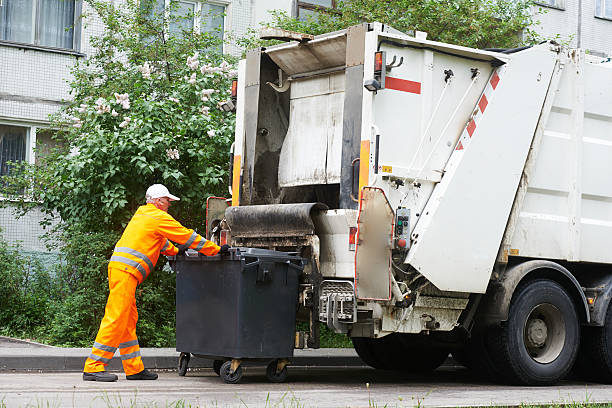 Best Attic Cleanout  in Chenoweth, OR